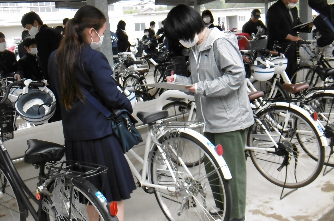 中学校 自転車