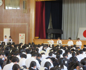 生徒総会の様子