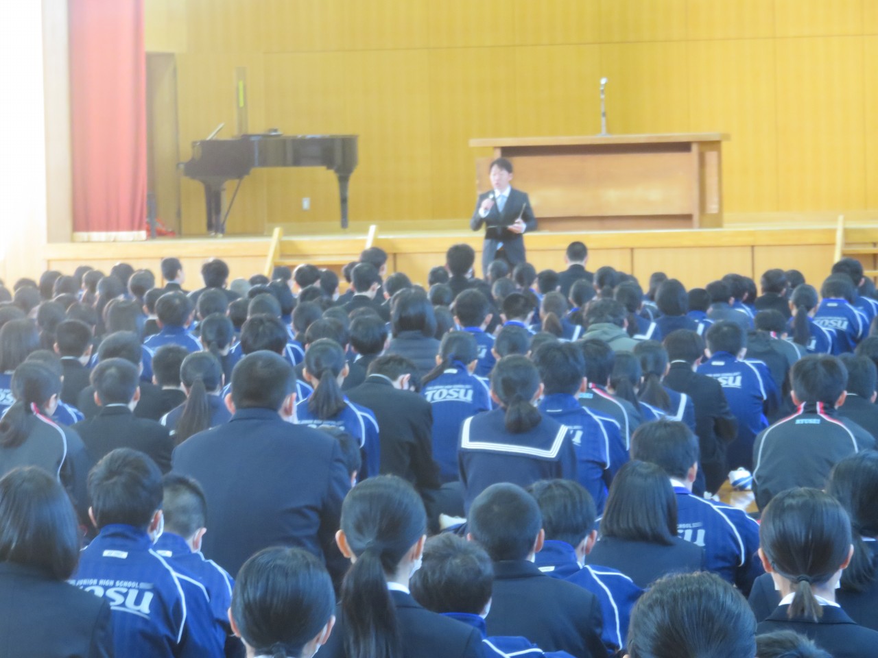 3学期始業式 (1/9) 鳥栖市立鳥栖中学校